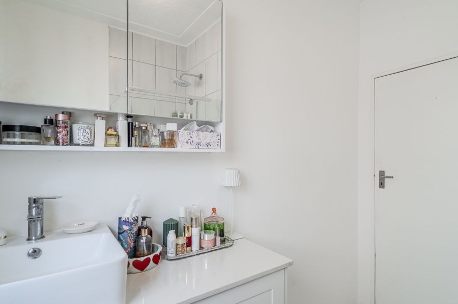 3 Bedroom Property for Sale in Vredehoek Western Cape